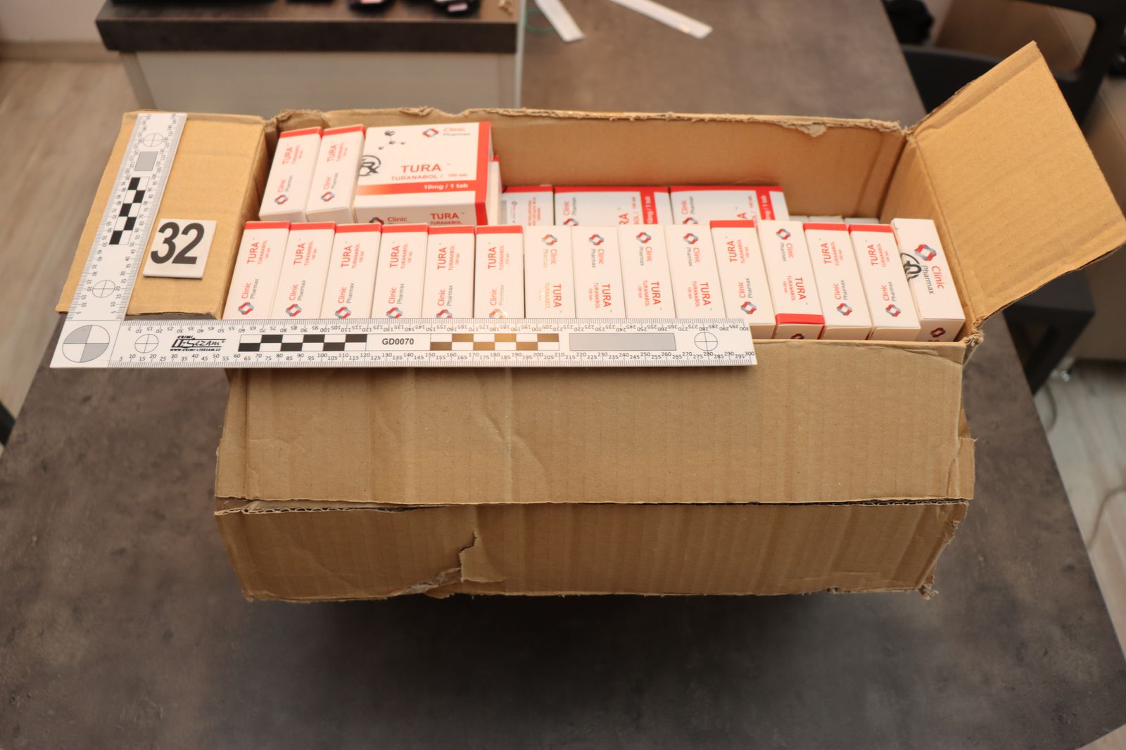 N�kter� z l�tek zadr�en�ch p�i prohl�dk�ch (foto: Policie �R) 