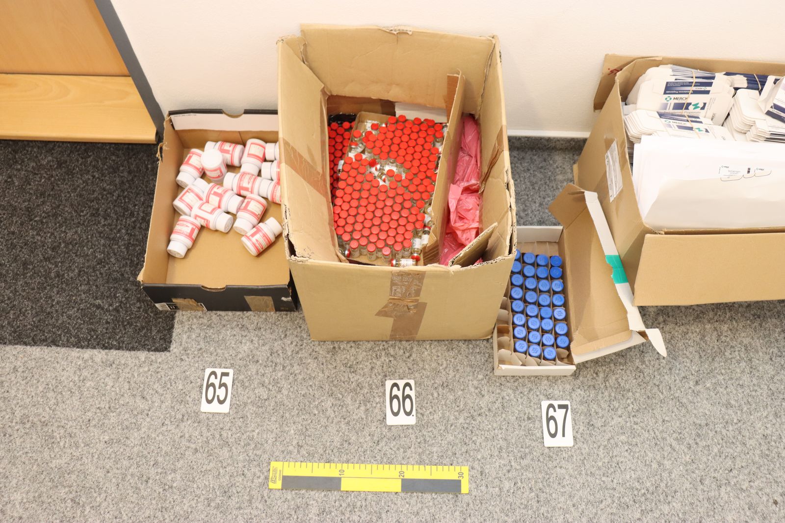 N�kter� z l�tek zadr�en�ch p�i prohl�dk�ch (foto: Policie �R) 