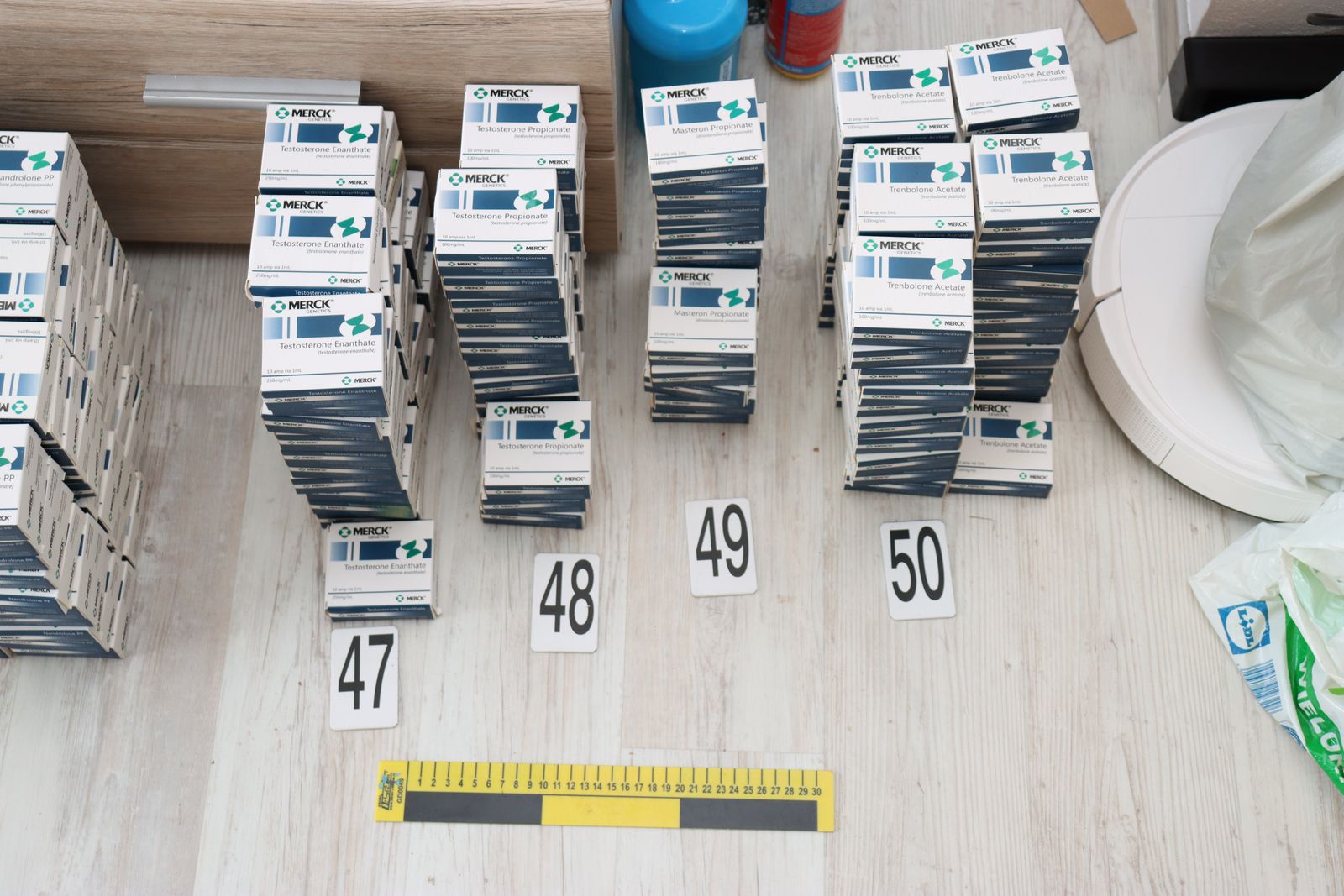 N�kter� z l�tek zadr�en�ch p�i prohl�dk�ch (foto: Policie �R) 